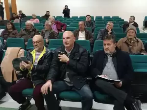 Κατερίνη: Ο Νάσος Ηλιόπουλος, Βουλευτής Α΄ Αθήνας της Νέας Αριστεράς, σε πολιτική εκδήλωση του νέου κόμματος