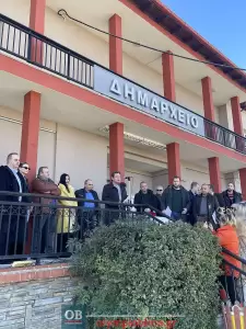 Τώρα στο Δημαρχείο Αιγινίου οι αγρότες της βόρειας Πιερίας (εικόνες & βίντεο)