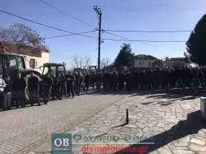 Τώρα στο Δημαρχείο Αιγινίου οι αγρότες της βόρειας Πιερίας (εικόνες & βίντεο)