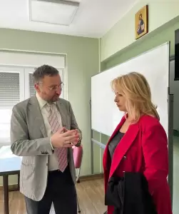 Η Υφυπουργός Ανάπτυξης Άννα Μάνη-Παπαδημητρίου στη Σχολή Βυζαντινής Μουσικής της Ιεράς Μητροπόλεως Κίτρους Η Υφυπουργός Ανάπτυξης Άννα Μάνη Παπαδημητρίου στη Σχολή Βυζαντινής Μουσικής της Ιεράς Μητροπόλεως Κίτρους