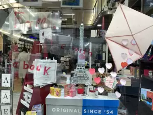 Ο Άγιος Βαλεντίνος «στην καρδιά» όλων – Οι καλύτερες προτάσεις για δώρα