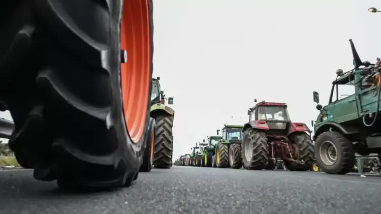 Αγρότες: Κλείνουν τις Εθνικές και κατεβαίνουν στην Αθήνα με τρακτέρ