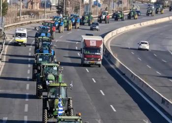 Αγρότες: Ποια σημεία στις εθνικές οδούς κλείνουν σήμερα – Ανοιχτή για διάλογο αλλά χωρίς κλειστούς δρόμους η κυβέρνηση