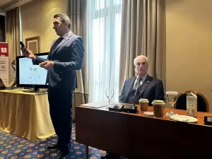 Αμερικανοί επενδυτές ακινήτων στην Ελλάδα – Προσκεκλημένοι της Ένωσης Μεσιτών Ακίνητων και του Σταυρού Δαραξή