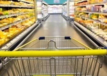 Από τις  πρώτες μέρες του Μαρτίου ορατές στους καταναλωτές οι μειώσεις τιμών στα σούπερ μάρκετ