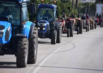 Δεν υποχωρούν οι αγρότες – Έτοιμοι για  την κάθοδο στην Αθήνα