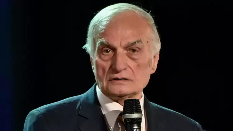 Διασωληνώθηκε ο Μανώλης Μαυρομμάτης – Παραμένει στη ΜΕΘ η σύζυγός του