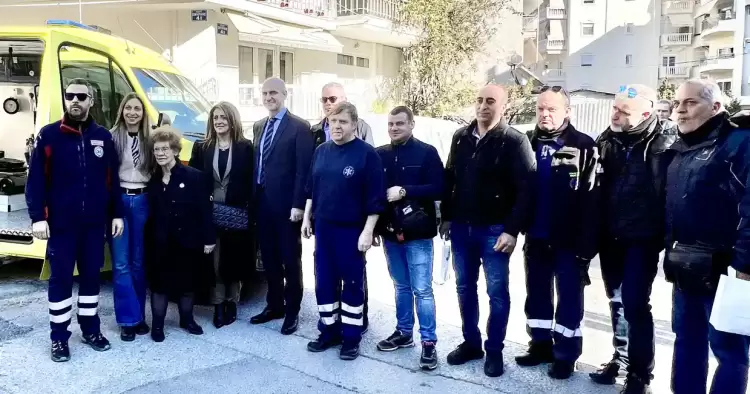 Δώρησε στο ΕΚΑΒ Κατερίνης ένα νέο και πλήρως εξοπλισμένο ασθενοφόρο η κα Ειρήνη Παρασκευοπούλου