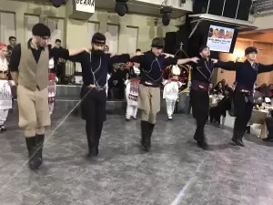 Ο ετήσιος χορός του συλλόγου «Οι Σταυραετοί» με τον Νίκο Καρκάνη (εικόνες και βίντεο) Ο ετήσιος χορός των «Οι Σταυραετών» με τον Νίκο Καρκάνη