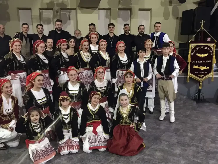 Ο ετήσιος χορός των «Οι Σταυραετών» με τον Νίκο Καρκάνη