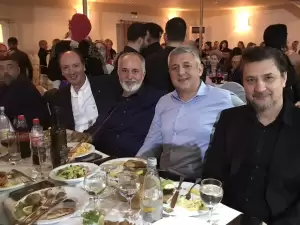 Ο ετήσιος χορός του συλλόγου «Οι Σταυραετοί» με τον Νίκο Καρκάνη (εικόνες και βίντεο) Ο ετήσιος χορός των «Οι Σταυραετών» με τον Νίκο Καρκάνη