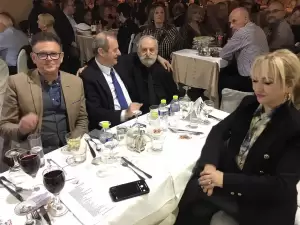 Ο ετήσιος χορός του συλλόγου «Οι Σταυραετοί» με τον Νίκο Καρκάνη (εικόνες και βίντεο) Ο ετήσιος χορός των «Οι Σταυραετών» με τον Νίκο Καρκάνη