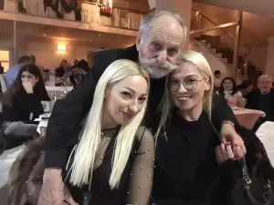 Ο ετήσιος χορός του συλλόγου «Οι Σταυραετοί» με τον Νίκο Καρκάνη (εικόνες και βίντεο) Ο ετήσιος χορός των «Οι Σταυραετών» με τον Νίκο Καρκάνη