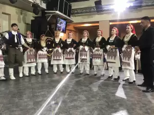 Ο ετήσιος χορός του συλλόγου «Οι Σταυραετοί» με τον Νίκο Καρκάνη (εικόνες και βίντεο) Ο ετήσιος χορός των «Οι Σταυραετών» με τον Νίκο Καρκάνη