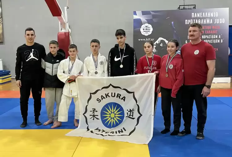 Φτιαγμένη από χρυσό η ομάδα του Α.Σ. SAKURA Κατερίνης Φτιαγμένη από χρυσό η ομάδα του Α.Σ. Sakura Κατερίνης