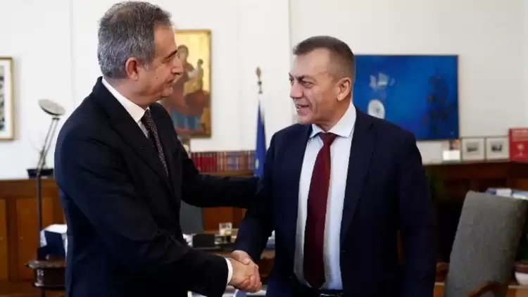 Γ. Bρούτσης: «Το ξέφραγο αμπέλι γήπεδο σταματάει»