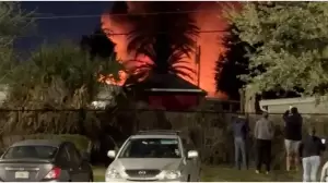 ΗΠΑ: Συνετρίβη αεροσκάφος σε κοινότητα με τροχόσπιτα – «Υπάρχουν πολλοί νεκροί» (βίντεο)