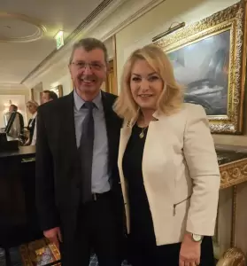 Η κα Μάνη στην ετήσια κοπή της βασιλόπιτας του ΣΦΕΕ