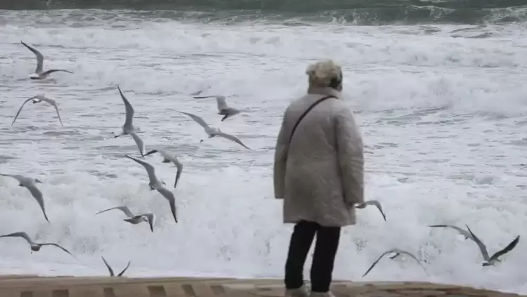 Ο Καιρός στην Κατερίνη και την Πιερία σήμερα, Κυριακή 25/2: Συννεφια με βροχές και καταιγίδες