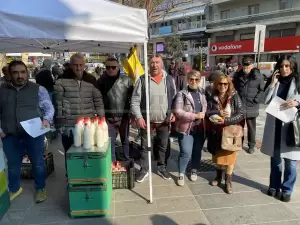 Κατερίνη: Με τα τρακτέρ στην κεντρική πλατεία της πόλης (εικόνες)