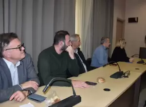 Η κοπή της πίτας για τους εργαζόμενους στο Δημαρχείο Κατερίνης