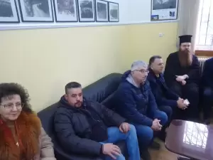 Οι δασικοί  της  Πιερίας  έκοψαν  βασιλόπιτα