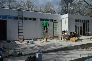 Οι παρεμβάσεις στην πρόσβαση των ΑμεΑ στο αρχαίο θέατρο Δίου και στις υποδομές θεάτρου και αρχαιολογικού πάρκου