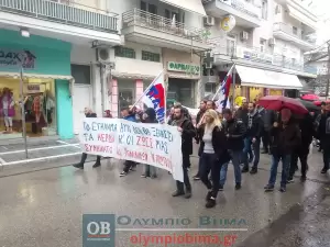 Σε εξέλιξη η απεργιακή συγκέντρωση στην πλατεία Ελευθερίας – Πανελλαδική απεργία με επίκεντρο τα Τέμπη (εικόνες και βίντεο)