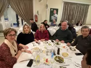 Το ΠΑΣΟΚ έκοψε την πρωτοχρονιάτικη πίτα του