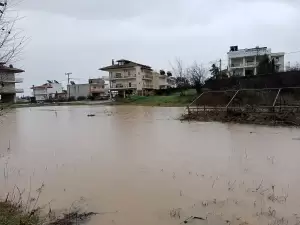 Ανακοίνωση της Τ.Ε. Πιερίας του ΚΚΕ, για την έλλειψη μέτρων αντιπλημμυρικής προστασίας του λαού Ανακοίνωση της Τ.Ε. Πιερίας του ΚΚΕ, για την έλλειψη μέτρων αντιπλημμυρικής προστασίας του λαού