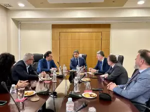 Αυγενάκης: Δημιουργούμε ένα ισχυρό θεσμικό πλαίσιο προστασίας του ελληνικού μελιού