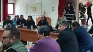 Δήμος Δίου-Ολύμπου: Σύσκεψη για τη διαχείριση των ζημιών που υπέστησαν οι αγρότες μετά την πρόσφατη θεομηνία Δήμος Δίου Ολύμπου: Σύσκεψη για τη διαχείριση των ζημιών που υπέστησαν οι αγρότες μετά την πρόσφατη θεομηνία