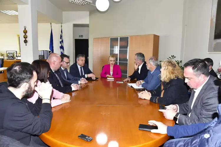 Επίσκεψη του Υφυπουργού Εσωτερικών, αρμοδίου για θέματα Μακεδονίας Θράκης στην Αντιπεριφερειάρχη Πιερίας