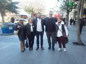 Γυναίκα θα πει… Εκδήλωση για την παγκόσμια ημέρα της γυναίκας – Συμβαίνει τώρα στην Πλατεία Ελευθερίας (βίντεο και εικόνες)