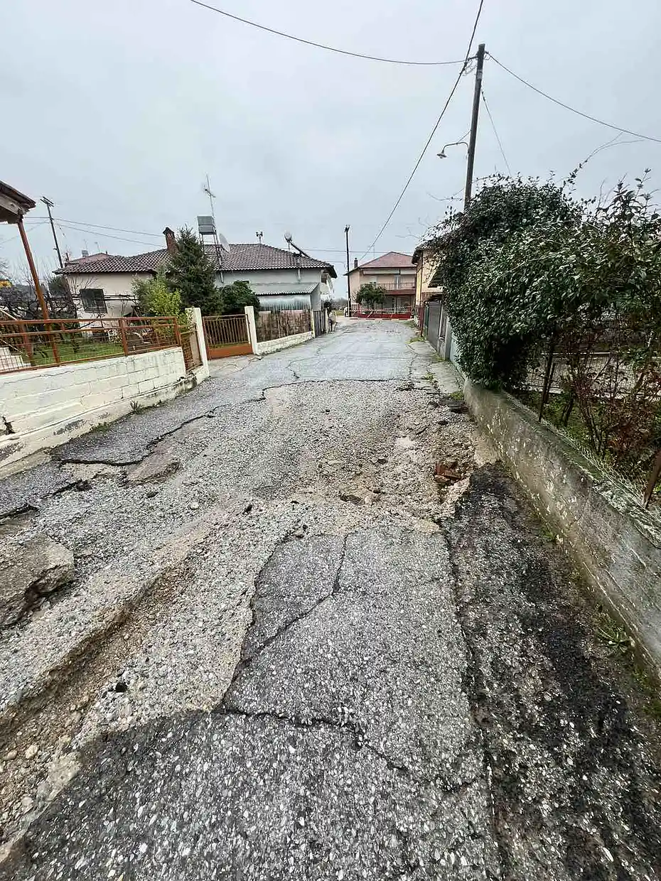 Κακοκαιρία στην Κατερίνη: Κλιμάκια της τεχνικής υπηρεσίας του Δήμου αποτυπώνουν το μέγεθος των καταστροφών