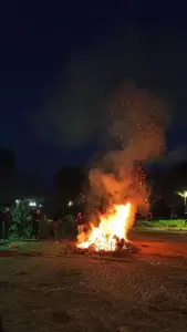 Κατερίνη: Πέφτει η αυλαία για το φετινό καρναβάλι – το κάψιμο του φανού σε διαφορά σημεία της πόλης (εικόνες & βίντεο)
