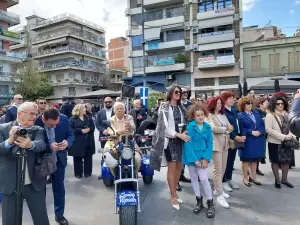 Κατερίνη: Πλατεία ελευθερίας – Χορεύοντας με την  Εστία Πιερίδων Μουσών (εικόνες & βίντεο)