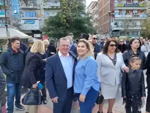 Κατερίνη: Πλατεία ελευθερίας – Χορεύοντας με την  Εστία Πιερίδων Μουσών (εικόνες & βίντεο)