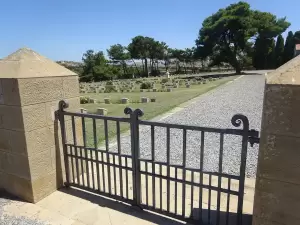 Η Λήμνος μέσα από εικόνες – Το Συμμαχικό Νεκροταφείο στο χωριό Πορτιανού