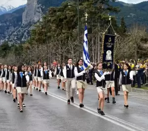 Λιτόχωρο: Η παρέλαση για την Εθνική επέτειο της 25ης