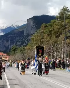 Λιτόχωρο: Η παρέλαση για την Εθνική επέτειο της 25ης