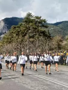 Λιτόχωρο: Η παρέλαση για την Εθνική επέτειο της 25ης