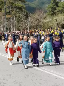 Λιτόχωρο: Η παρέλαση για την Εθνική επέτειο της 25ης