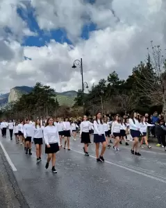 Λιτόχωρο: Η παρέλαση για την Εθνική επέτειο της 25ης