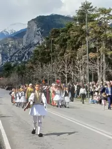 Λιτόχωρο: Η παρέλαση για την Εθνική επέτειο της 25ης