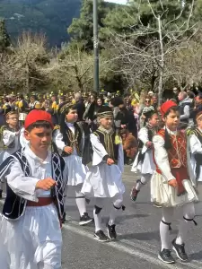 Λιτόχωρο: Η παρέλαση για την Εθνική επέτειο της 25ης Μαρτίου(εικόνες)