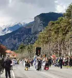 Λιτόχωρο: Η παρέλαση για την Εθνική επέτειο της 25ης