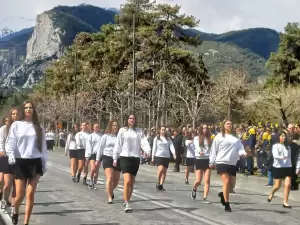 Λιτόχωρο: Η παρέλαση για την Εθνική επέτειο της 25ης