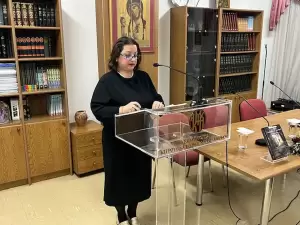 «Μεθώντας μ’ ένα κρασί αγιονορείτικο» και «Αρσανάδες και αρχονταρίκια»