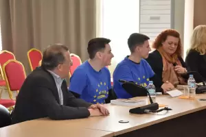 Στο Δημαρχείο Κατερίνης o Ευρωβουλευτής Στέλιος Κυμπουρόπουλος Στο Δημαρχείο Κατερίνης O Ευρωβουλευτής Στέλιος Κυμπουρόπουλος